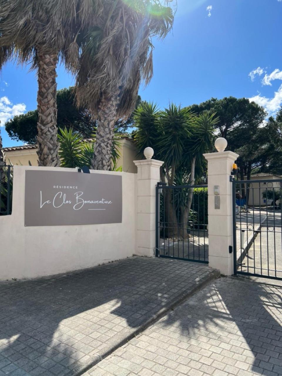 Saint-Tropez En Residence Avec Piscine Exteriér fotografie
